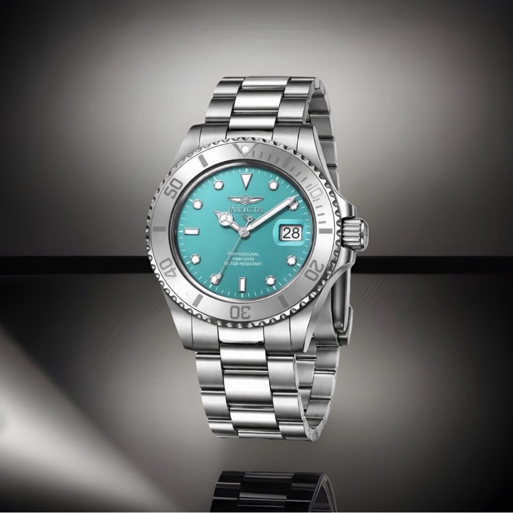 Invicta Pro Diver Watch 40mm Steel Turquoise Dial 200M Water Resistant Brand New